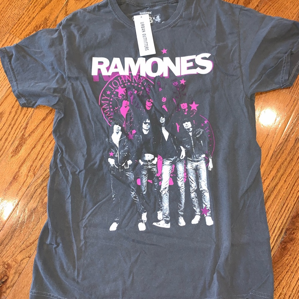 UO Ramones band t shirt